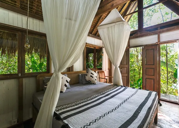 Salty Breeze Bali リゾート ウンガサン