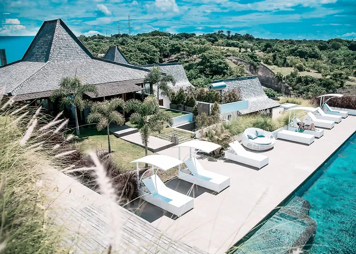 Salty Breeze Bali リゾート